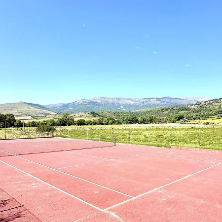 Marmota, Atico En Llivia, Jardin Comunitario Con Piscina Y Pista De Tenis Apartament